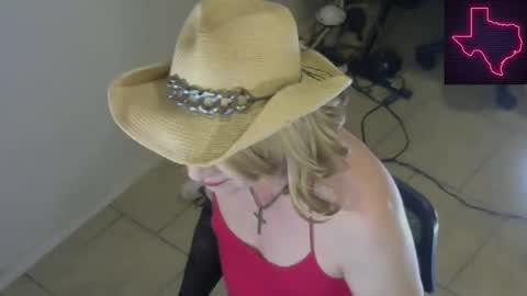 Cait or Caitlin online show from 25, 2, 2025