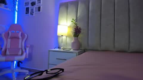 Say Lilith   Monday to Saturday 700am to 140pm Colombian time  online show from 27, 1, 2025