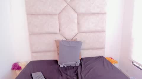 Snapshot of scaarlett_22 chatting on 29, 10, 2025 scaarlett_22 online show from 29, 10, 2025