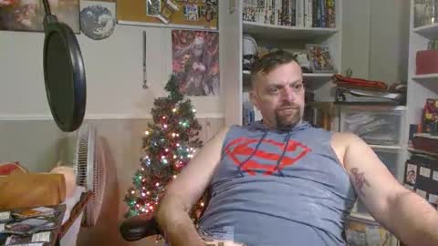 Snapshot of scarecrow2wm chatting on 22, 12, 2025 Kent Clark online show from 22, 12, 2025