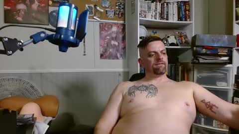 Snapshot of scarecrow2wm chatting on 21, 2, 2026 Kent Clark online show from 21, 2, 2026