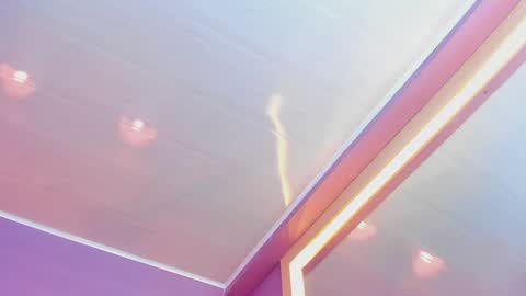 Scarlet Edwars online show from 16, 1, 2025