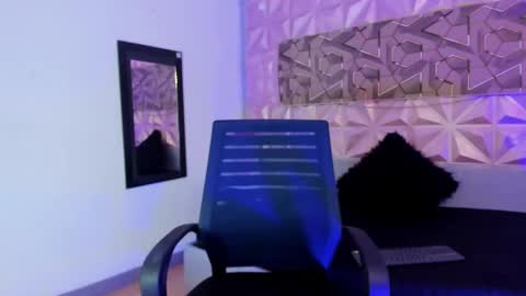 Scarlet  online show from 6, 10, 2025