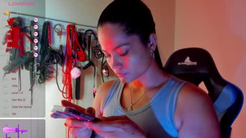 scarlet taylor kennedy online show from 17, 4, 2026