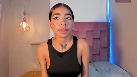 scarlet_vixen_ online show from 15, 4, 2026