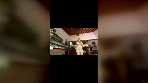 scarlet whisper online show from 10, 4, 2026