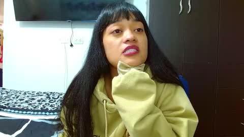 ScarletandRyan28 online show from 4, 1, 2025