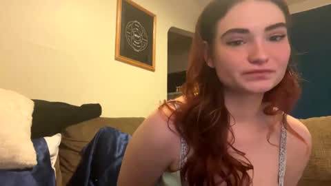 Snapshot of scarletbean chatting on 7, 1, 2025 scarletbean online show from 7, 1, 2025