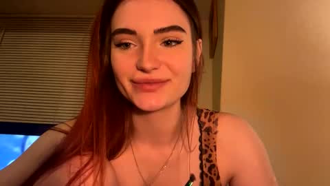 Snapshot of scarletbean chatting on 24, 1, 2025 scarletbean online show from 24, 1, 2025