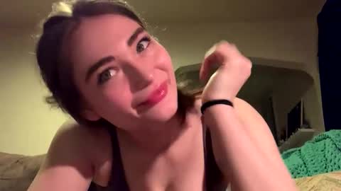 Snapshot of scarletbean chatting on 23, 3, 2026 scarletbean online show from 23, 3, 2026