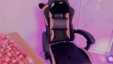 Scarlet online show from 1, 4, 2026