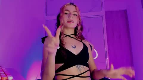 Snapshot of scarletblaze_ chatting on 27, 6, 2026 Scarlet online show from 27, 6, 2026