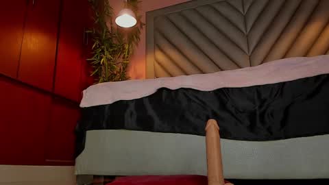 Scarlet Dayana online show from 7, 2, 2025