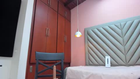 Scarlet Dayana online show from 10, 2, 2025