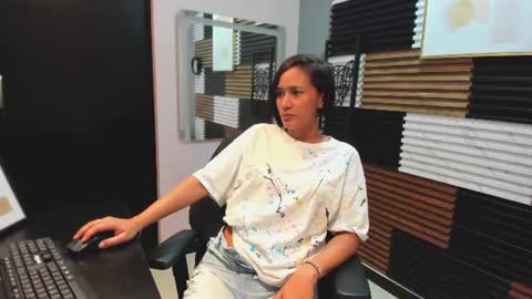 scarlethfoxx_ online show from 26, 7, 2026