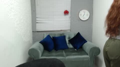 Snapshot of scarlethsexy69 chatting on 15, 10, 2025 scarlethsexy69 online show from 15, 10, 2025