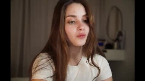 Scarlet online show from 14, 12, 2025