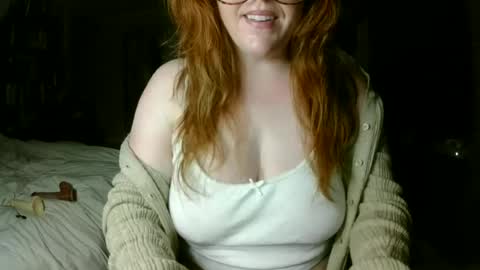 Snapshot of scarletsiren1996 chatting on 20, 6, 2026 BabyEmber online show from 20, 6, 2026