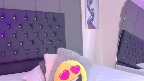 Snapshot of scarlett__durand chatting on 23, 9, 2025 scarlett__durand online show from 23, 9, 2025