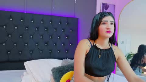 Snapshot of scarlett__durand chatting on 24, 9, 2025 scarlett__durand online show from 24, 9, 2025