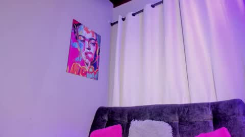 Snapshot of scarlett__durand chatting on 21, 10, 2025 scarlett__durand online show from 21, 10, 2025