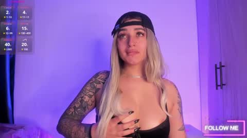 SCARLETT COLLINS online show from 16, 9, 2025