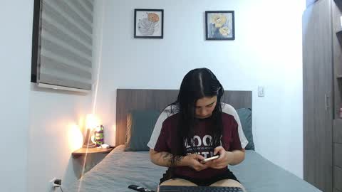 Scarlett and Jazmin online show from 3, 4, 2026