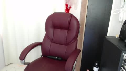 scarlett_mill online show from 30, 5, 2026