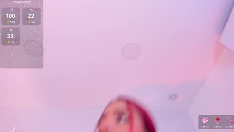 Scarlett Morgan online show from 3, 2, 2025