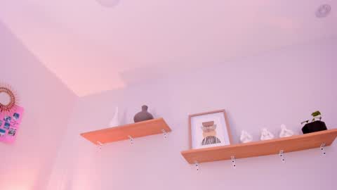 Scarlett Morgan online show from 4, 2, 2025