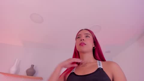 Scarlett Morgan online show from 17, 2, 2025