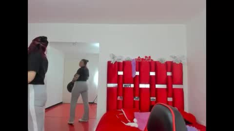 scarlett_red_11 online show from 18, 5, 2026