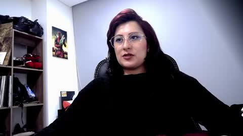 Snapshot of scarlett_sen chatting on 23, 4, 2026 Mistress Scarlett online show from 23, 4, 2026