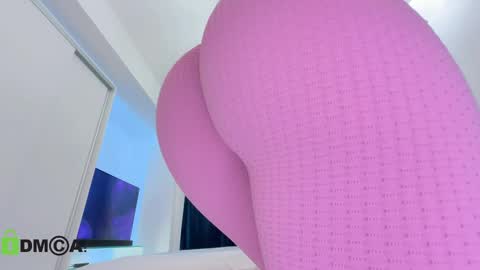 ScarlettAndTom online show from 10, 3, 2025