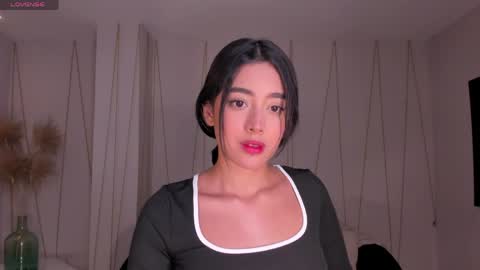 Sacrlett Blaze online show from 15, 4, 2026