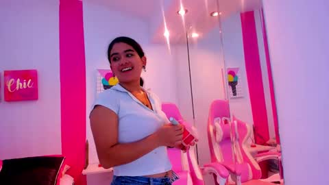 Scarlette  online show from 8, 2, 2025