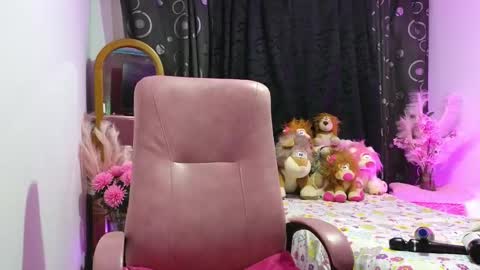 Scarlette online show from 25, 12, 2024