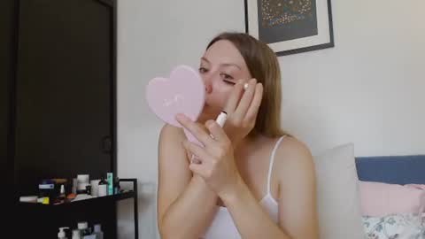 Snapshot of scarlettford chatting on 15, 7, 2026 Scarlett online show from 15, 7, 2026