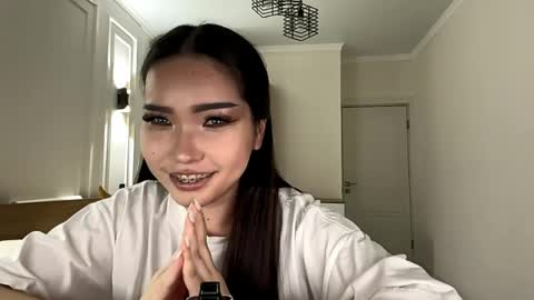 scarlettleszczynski online show from 12, 4, 2026