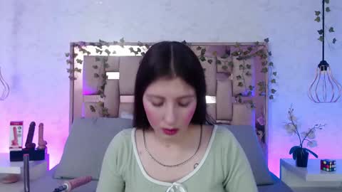 Scarlet online show from 12, 9, 2025