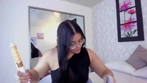 Snapshot of scarlettwhitmore chatting on 8, 10, 2025 Scarlett Whitmore online show from 8, 10, 2025