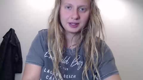 Snapshot of scartit chatting on 21, 4, 2026 ScarTit Bernhard online show from 21, 4, 2026
