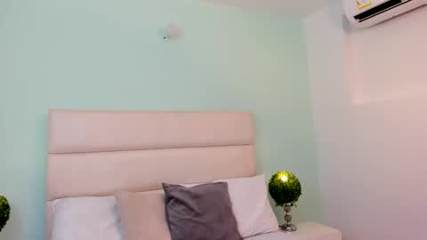 SCARLET online show from 27, 2, 2026