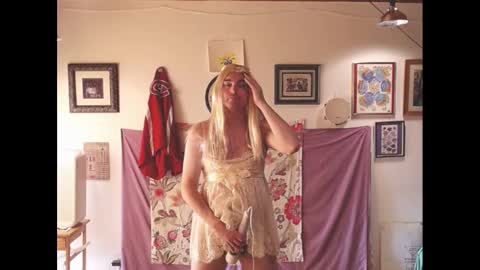 Snapshot of sch00lgirlass chatting on 19, 11, 2025 sch00lgirlass online show from 19, 11, 2025