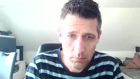 Dildomen online show from 3, 3, 2025