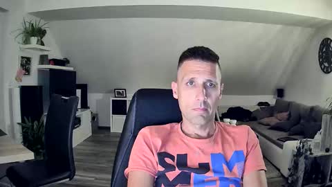 Dildomen online show from 22, 9, 2025