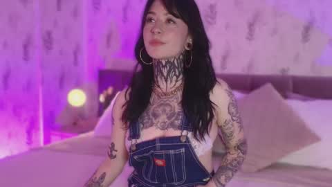 Scolw  online show from 17, 9, 2025