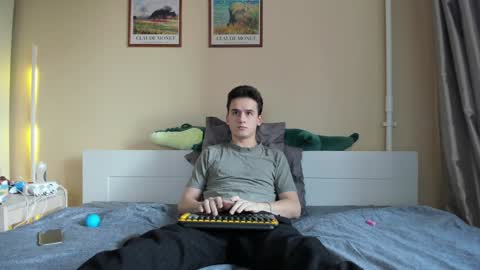 Thomas brunette and Alex blond online show from 4, 12, 2024