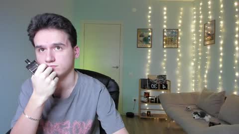 Thomas brunette and Alex blond online show from 21, 12, 2024