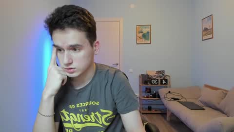 Thomas brunette and Alex blond online show from 30, 1, 2025